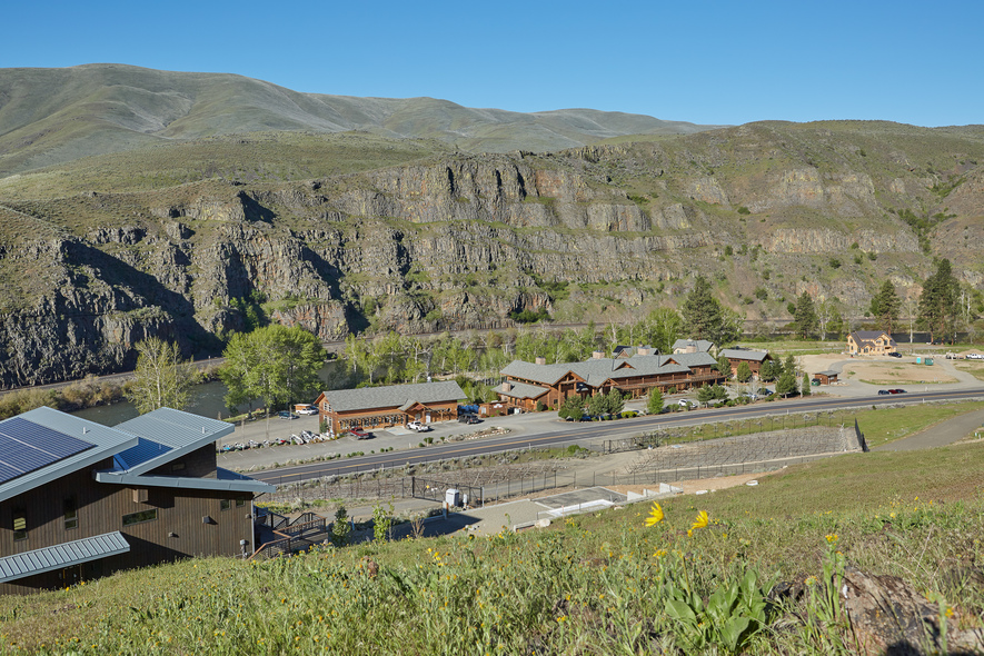 Cabins near the vineyard overlook Canyon River Ranch and the Yakima Canyon.